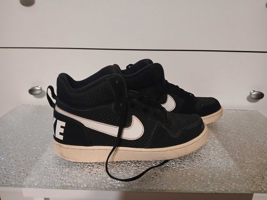 Buty NIKE COURT rozmiar 38