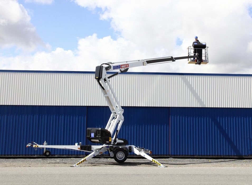 Podnośnik koszowy na przyczepie Dinolift D-160XT NOWY