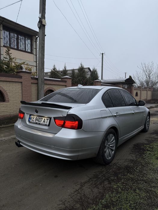 Продам Е90 FL 3.0 атмо полный привод!