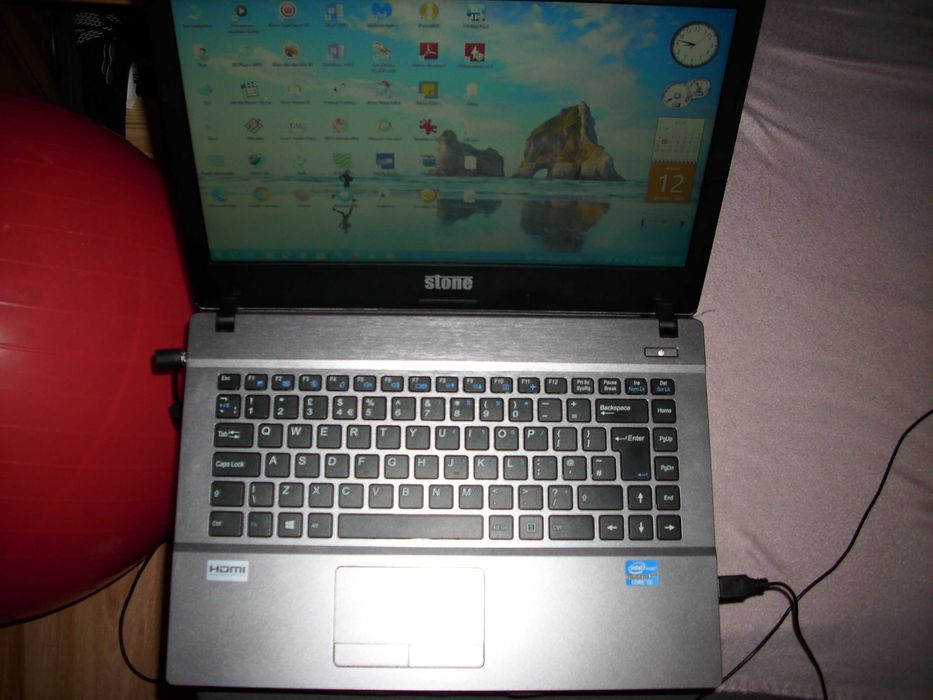 laptop 14 cali clevo