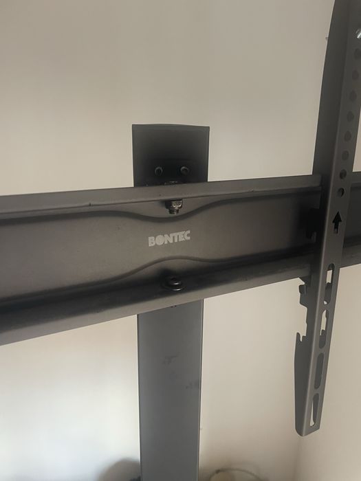 Suporte TV de chão para televisão da marca BONTEC, em excelente estado de conservação.