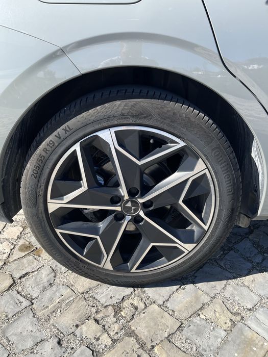DS 4 1.6 E-Tense Rivoli 225cv
