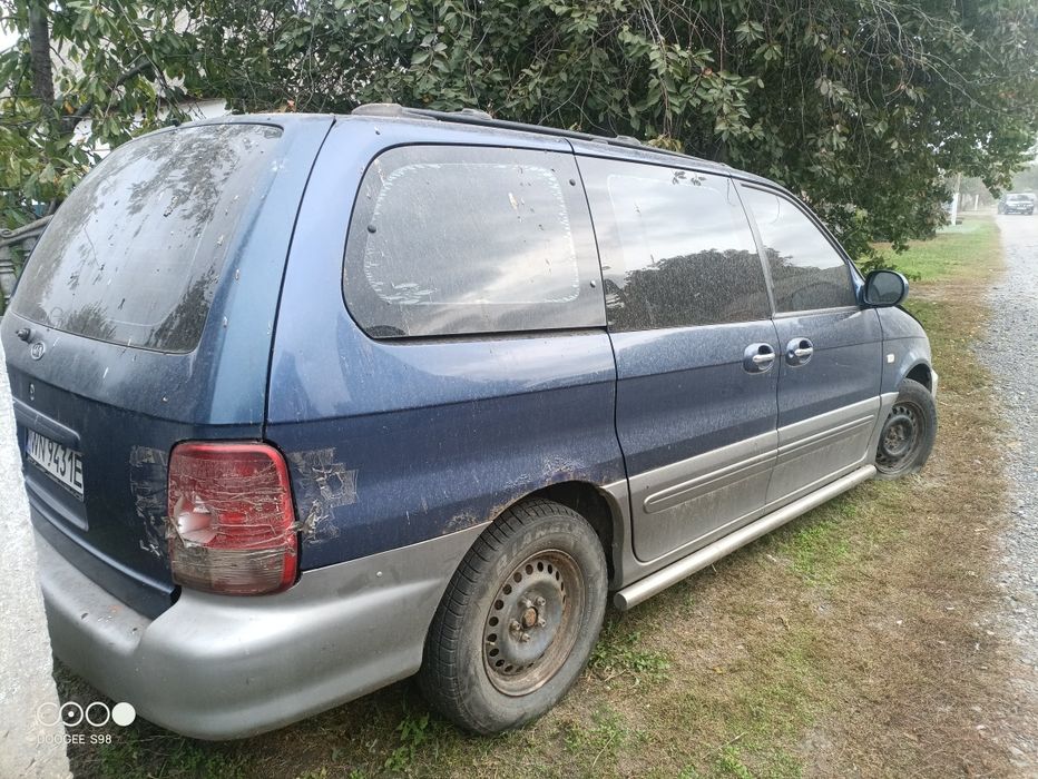 Kia Karnival 2.5d автомат