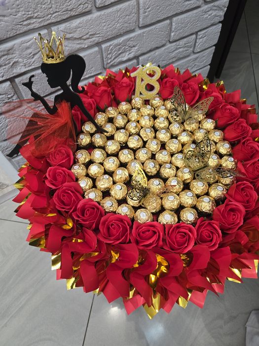 Bukiet z róż mydlanych I Ferrero Rocher.