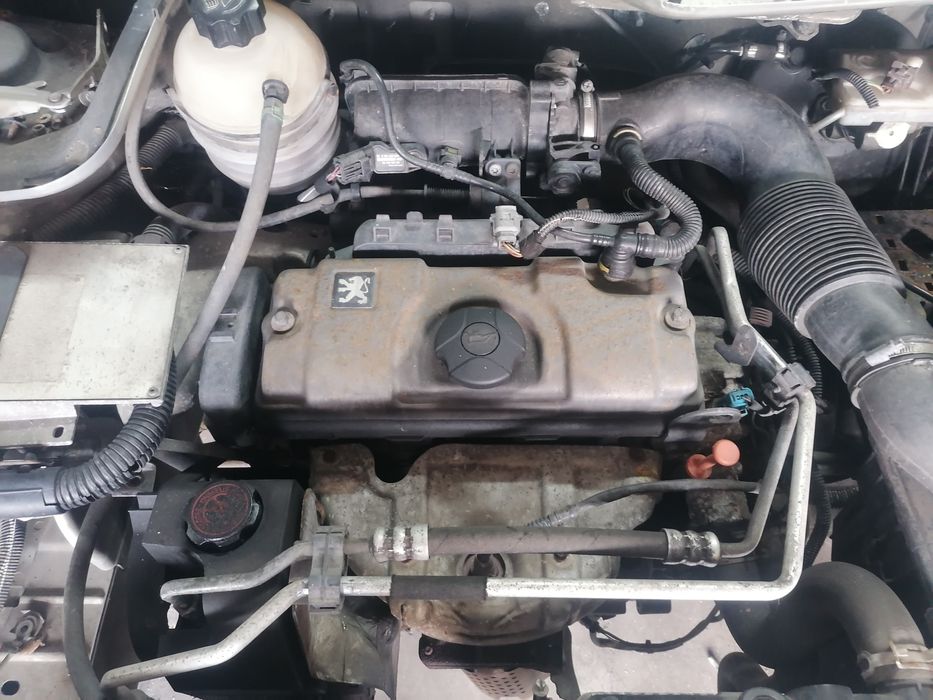 Motor peugeot ou Citroën 1.1 hfx