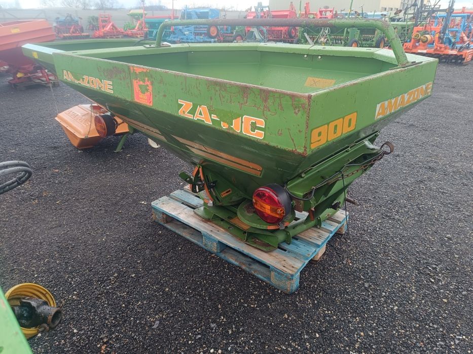 Rozsiewacz Nawozu Amazone