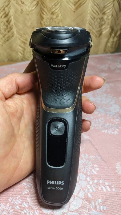 Электробритва Philips series 3000,б/у
