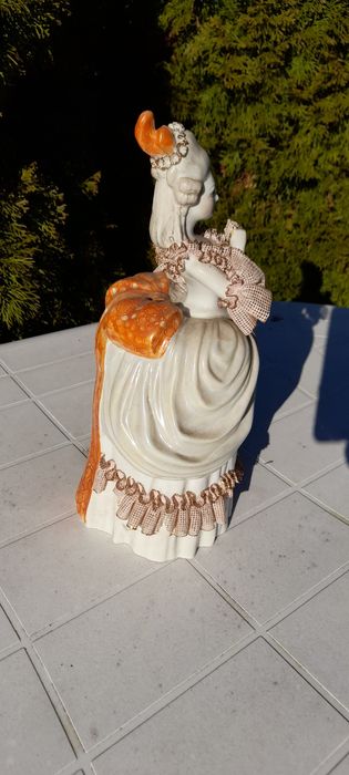 Porcelanowa figurka