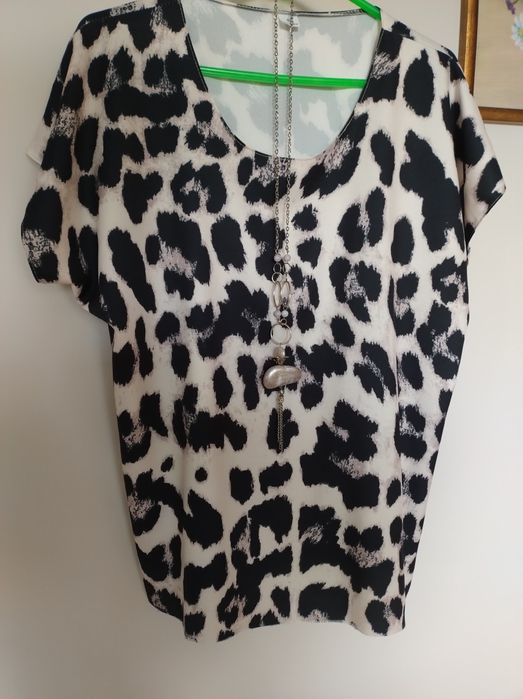 Sprzedam dwuczęściowy komplet