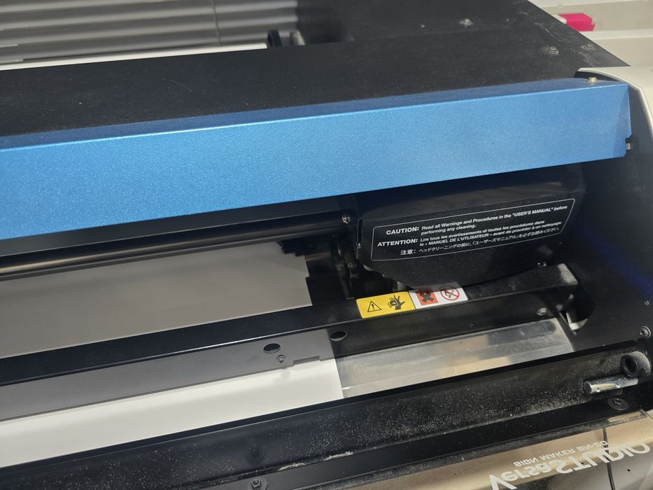Roland VersaSTUDIO BN-20 – Impressora e Plotter de Corte Usada