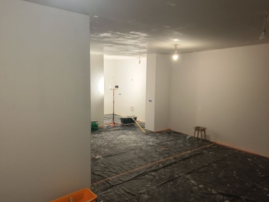 Gładź gipsowa, malowanie