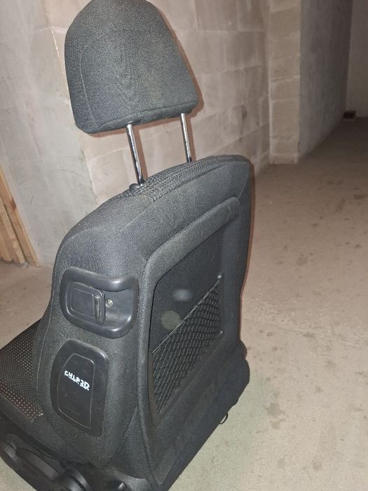 Fotele Citroën c4 cupe