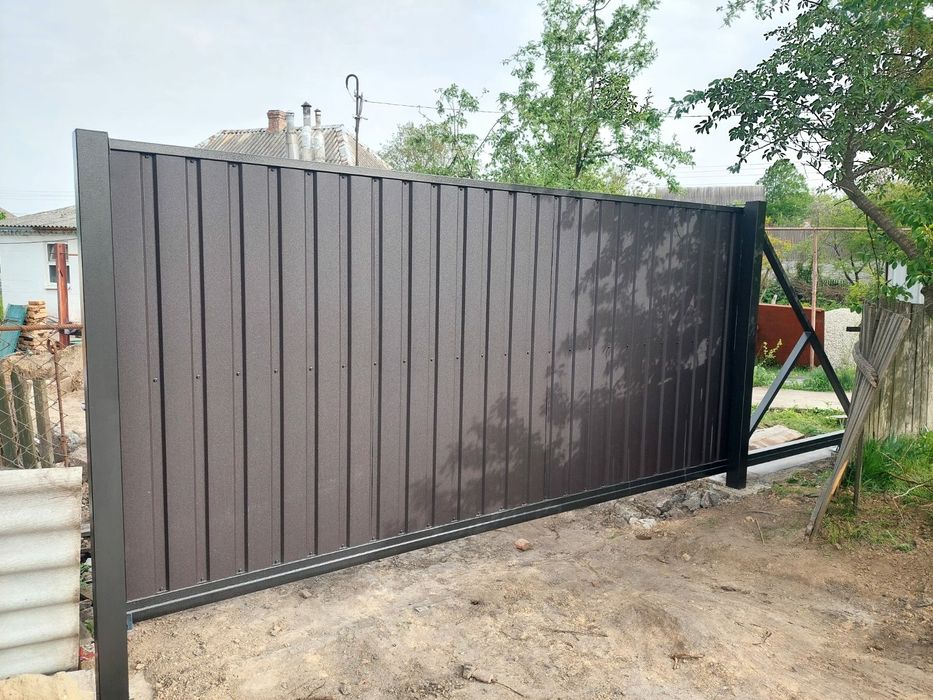 Ворота откатные,распашные.Забор из профнастила,штакета,сетка 3d.Без по
