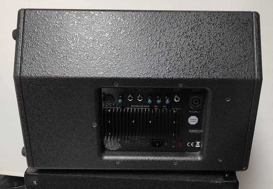 Coluna amplificada Powerworks RS122M
