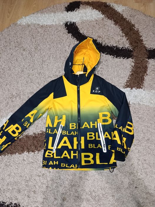 Продам підліткову демісезонну куртку