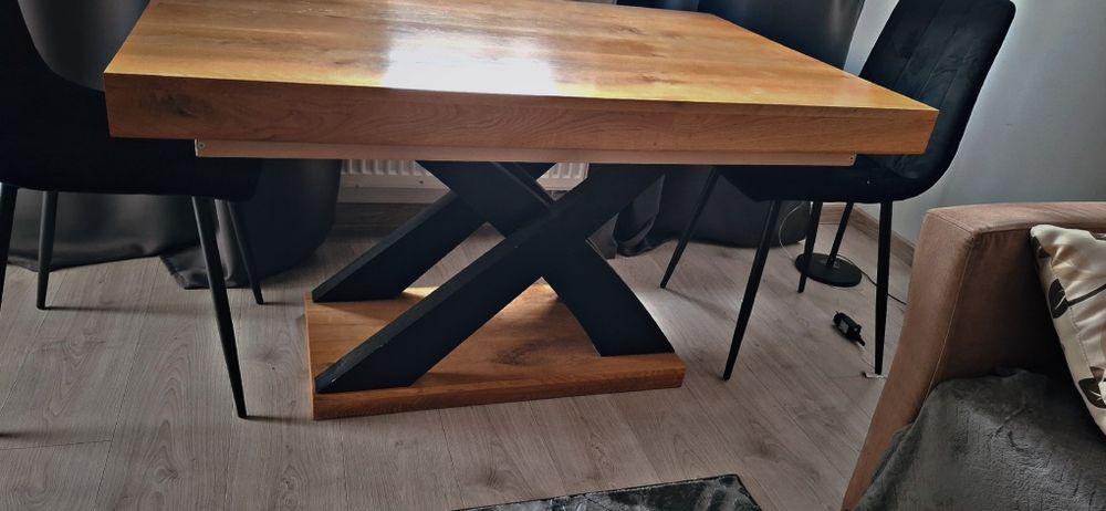 Stół Dębowy rozkładany +krzesła