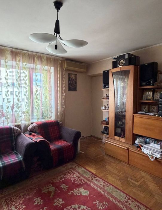 Продається квартира   3-к, 10/10 пов, 70 м2, вул  Борщагівська 173/ 187