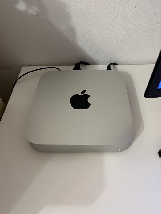 Apple Mac mini M2 (8GB / 256GB) + Klawiatura Logitech K380 Różowa
