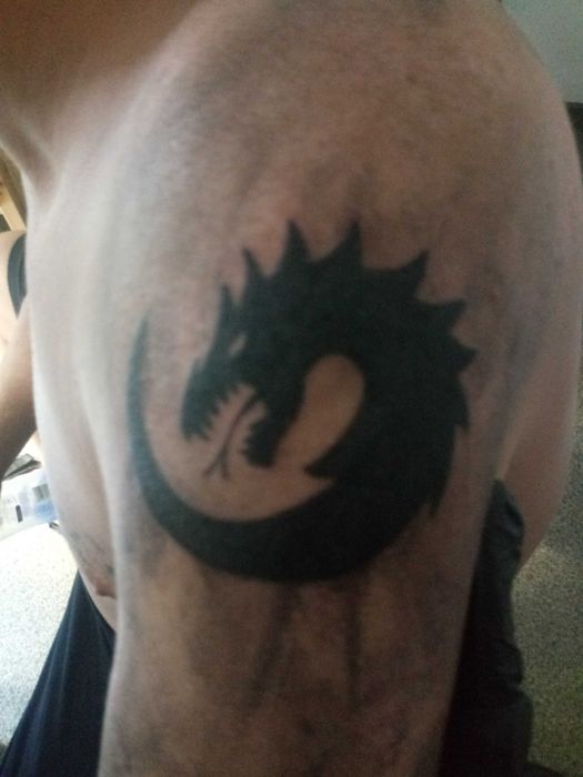 Artistic Tattoo-mobilne studio tatuażu