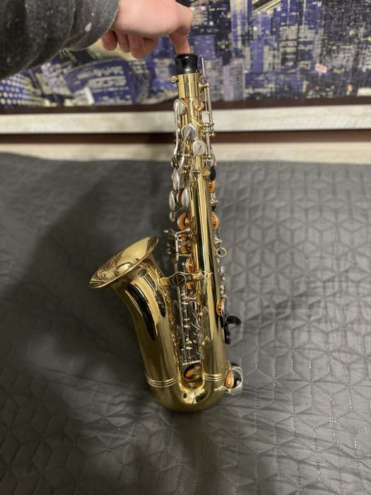 Продається саксафон Vito