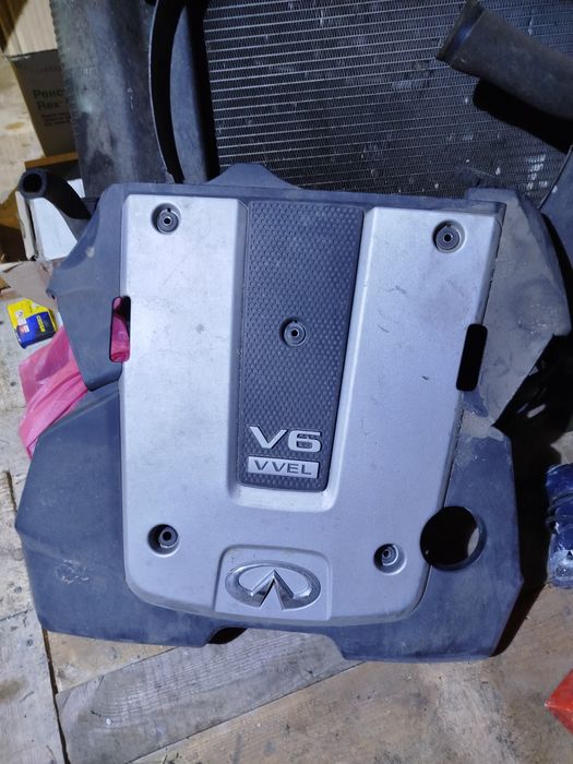 Крышка двигателя инфинити FX 37 QX70