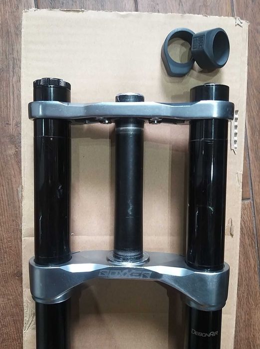 rock shox boxxer ultimate charger 2.1 RC2 HC97 fox 40 ohlins dh 38