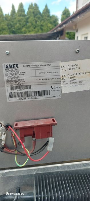 Lodówka absorbcyjna do kampera . dwukomorowa  i piekarnik