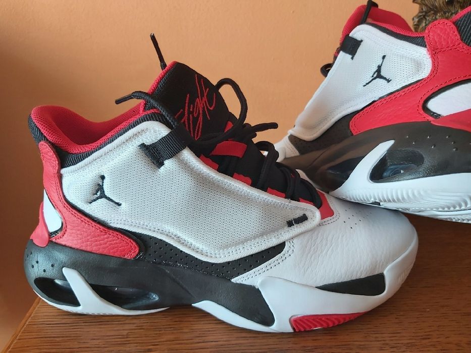 Buty Air Jordan Aura 4 r.40 Nowe.