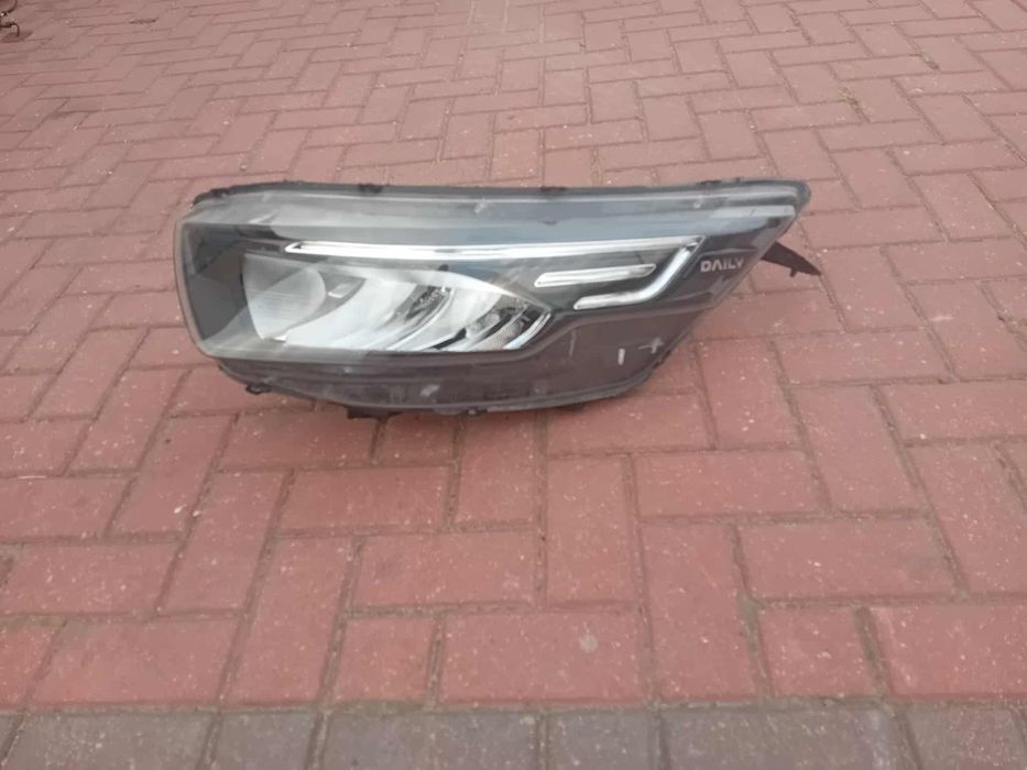 Sprzedam lewa lampę do iveco