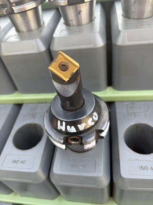 Nóż tokarski z płytką Ø24 mm DV40D WS20 – oprawka SK40