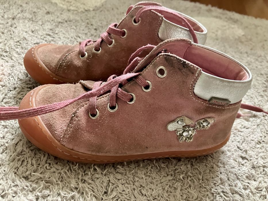 Różowe trzewiki dziecięce