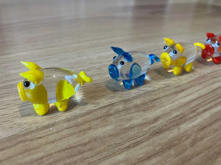 Szklane figurki - świnki