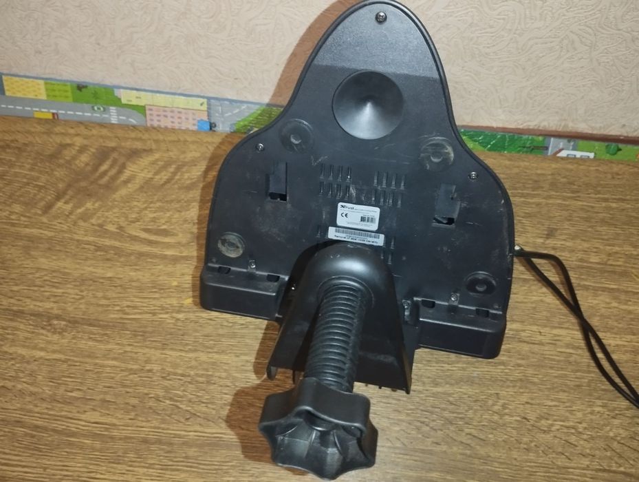 Кермо ігрове і педалі