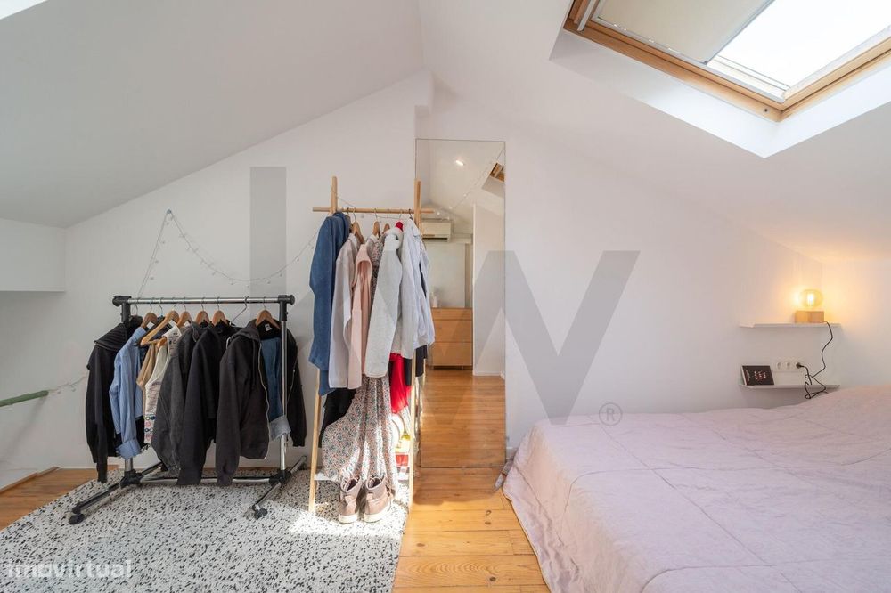 Apartamento T1 Duplex em São Vicente - Lisboa