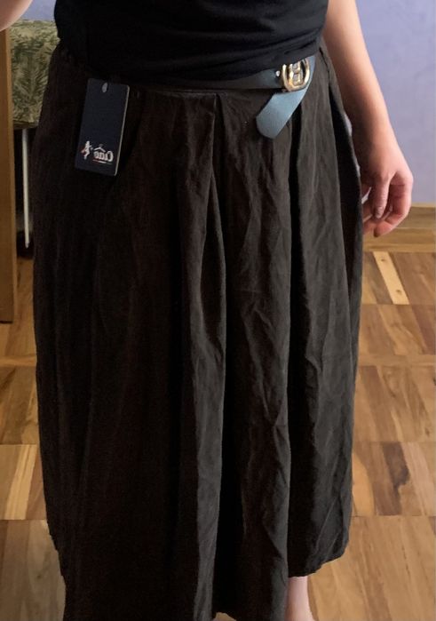 Новая юбка микровельвет р.48  Италия