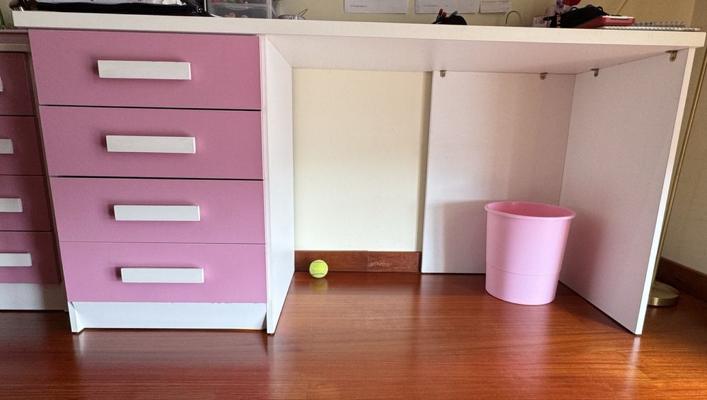 Conjunto de moveis para quarto de menina