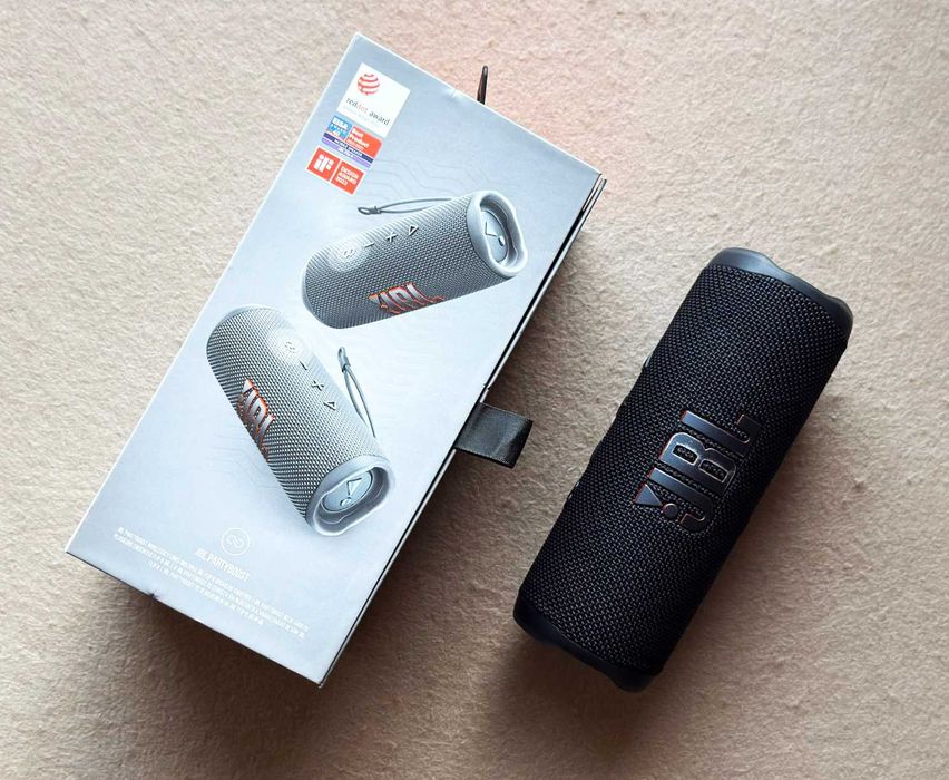 Coluna JBL Flip 6 - Original, nova, preta