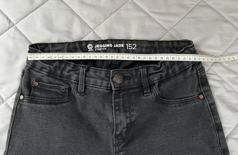 Spodnie dla dziewczynki  152 cm Cubus
