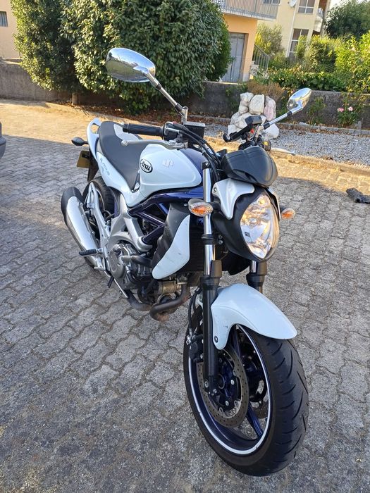 SUZUKI sfv 650 gladius - 2010