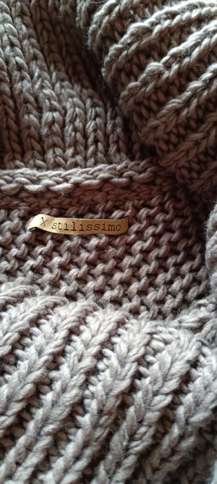 Várias peças de roupa