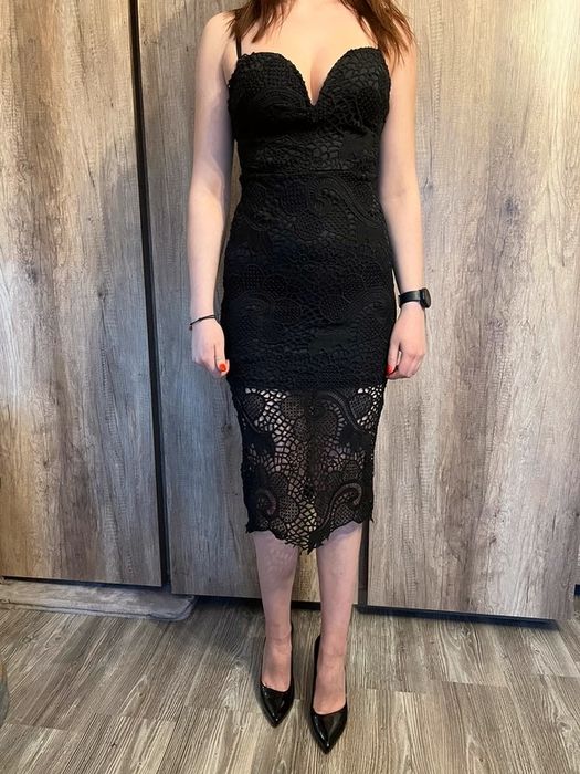 Czarna koronkowa sukienka S MIDI