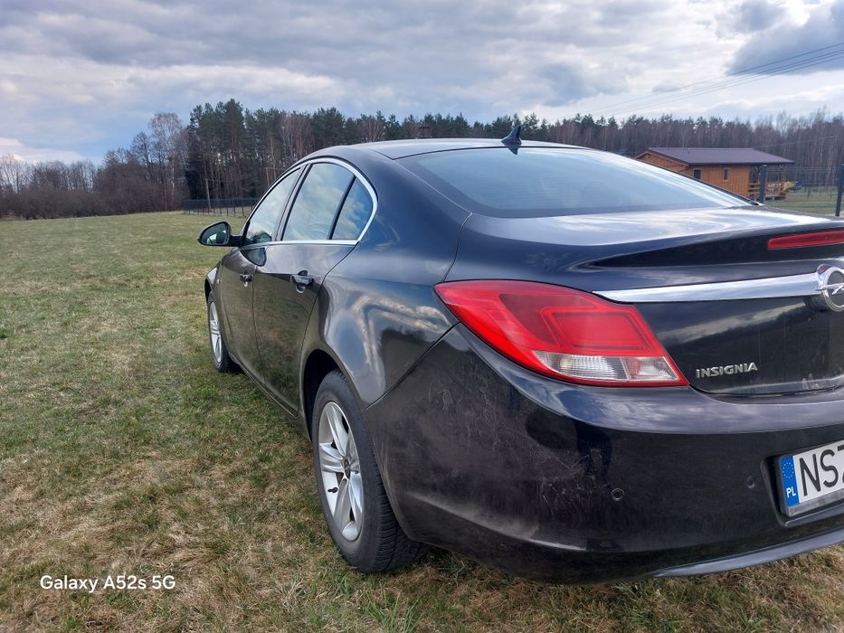 Opel insignia 2.0 cdti 131  sedan
