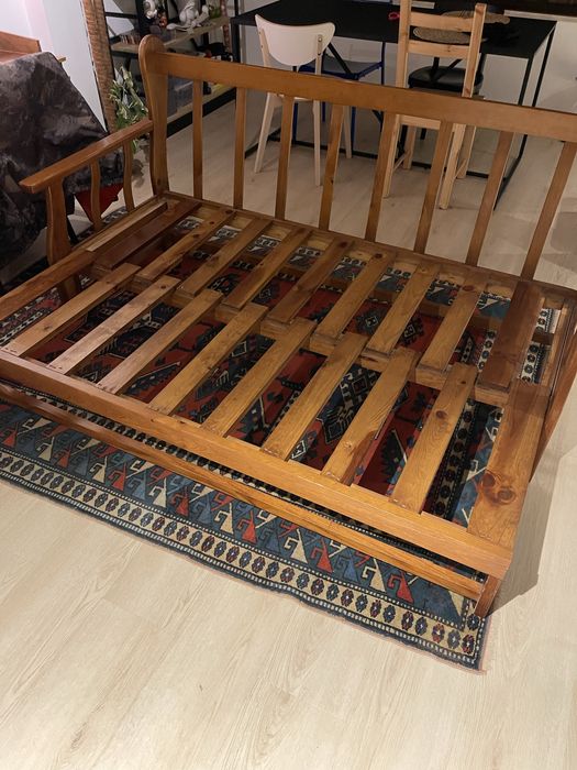 Sofá cama em pinho/madeira maciça