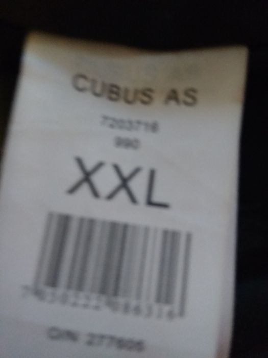 Продам пуховік -куртку