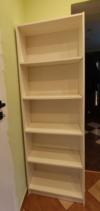 Sprzedam biurko i regał na książki. Ikea.