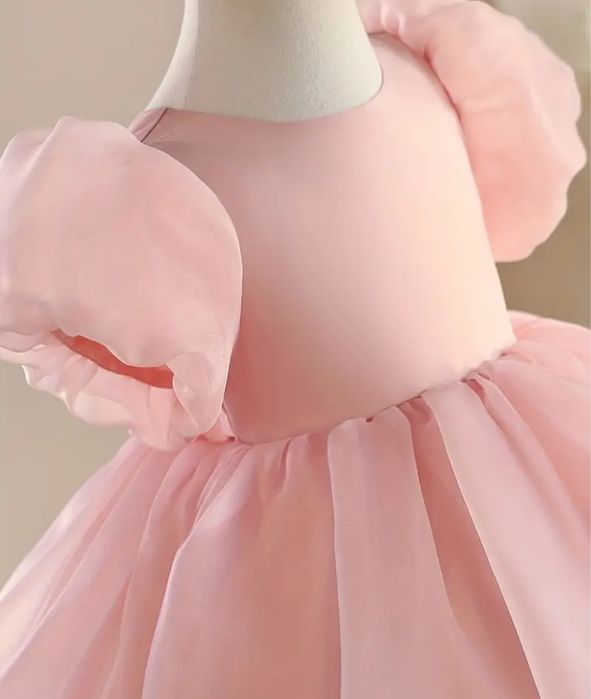 Детское розовое платье для девочки на 100 см (3-4 года)