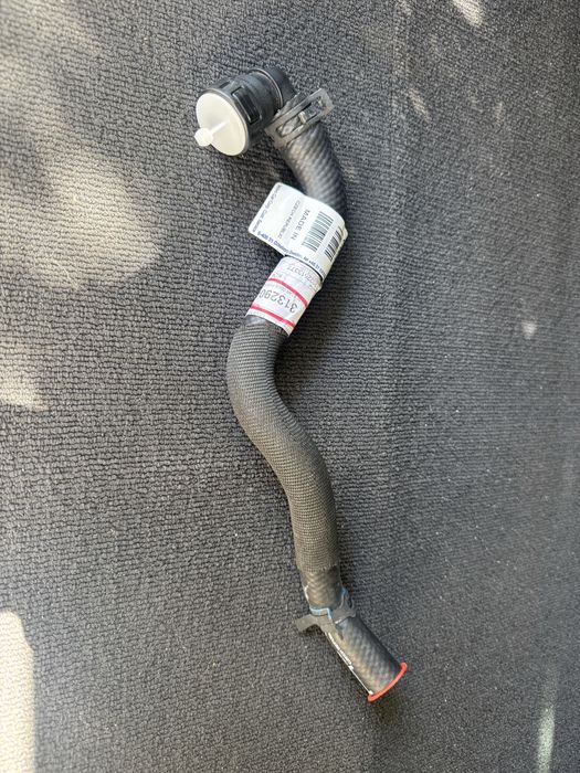 31329046  Mangueira de pressão da direção assistida para bomba auxiliar Volvo XC60 XC70
