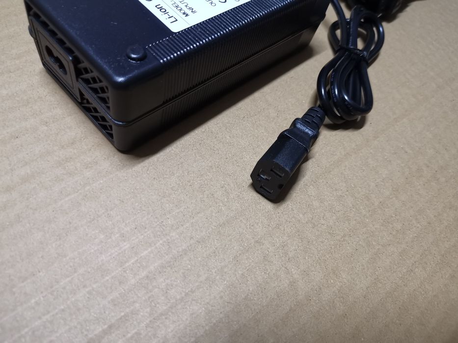 Carregadores baterias PB SLA Lítio 24V 36V 48V 60V 72V