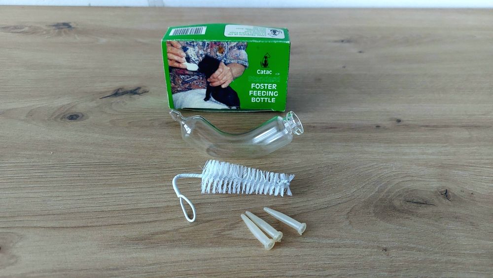 Buteleczka do karmienia kociego oseska