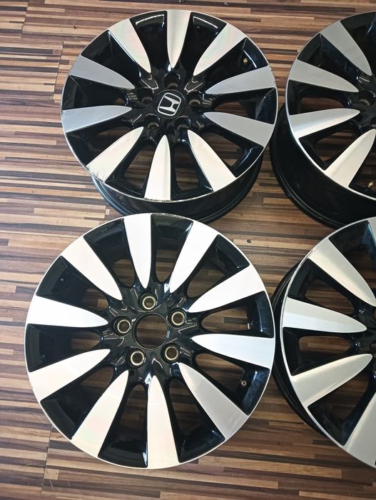Felgi 17 Calowe 5x114,3 Honda Et: 50 komplet